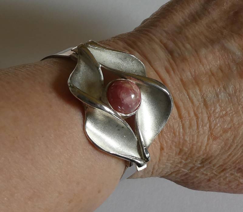 Prachtvoller Armreif, 835Er Silber, Rhodochrosit, Handarbeit 1960Er von EifelSammelnJagen