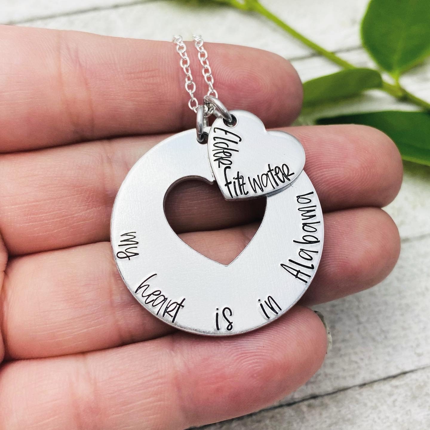 Personalisierte - My Heart Ist in Mit Name Und Ort Missionary Halskette Hand Gestempelt Für Hlt-Missionare Personalisierte - My Heart Ist in Mit Name Und Ort Missionary Halskette Hand Gestempelt Für Hlt-Missionare von Eight9Designs