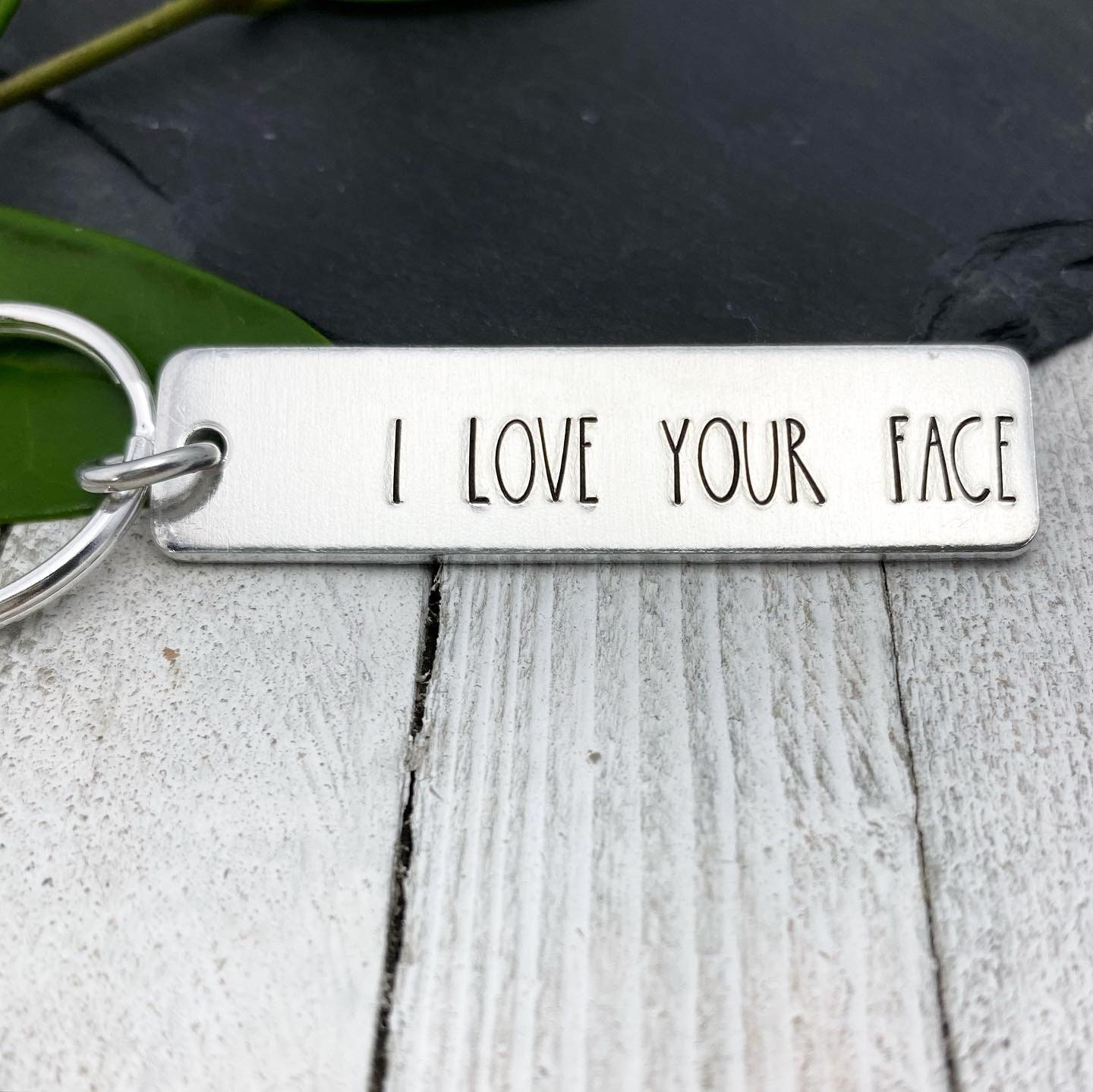 Schlüsselanhänger "I Love Your Face" Hand Gestempelt Von Eight9Designs ." Schlüsselanhänger "I Love Your Face" Hand Gestempelt Von Eight9Designs ." von Eight9Designs