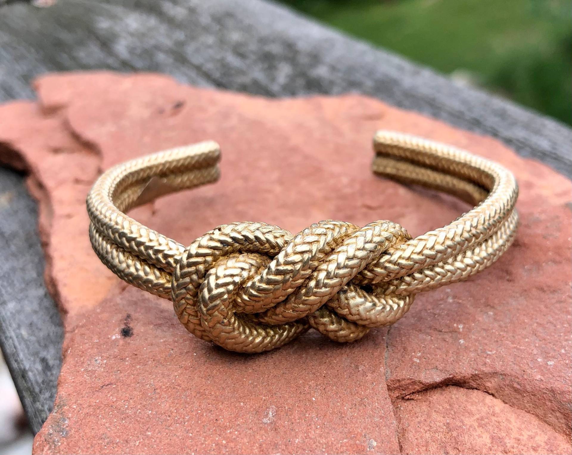 Rock Klettern Messing Abbildung 8 Knoten Dicke Manschette Armband von EijaLindsey