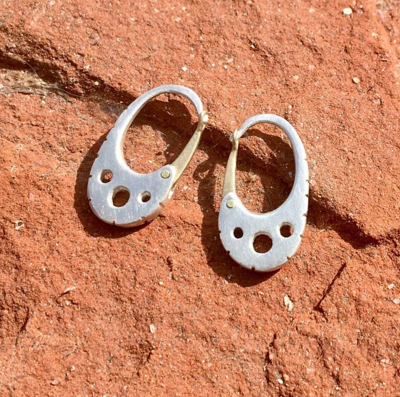 Rock Klettern Silber Mit Gold Cam Ohrring Rock Klettern Silber Mit Gold Cam Ohrring von EijaLindsey