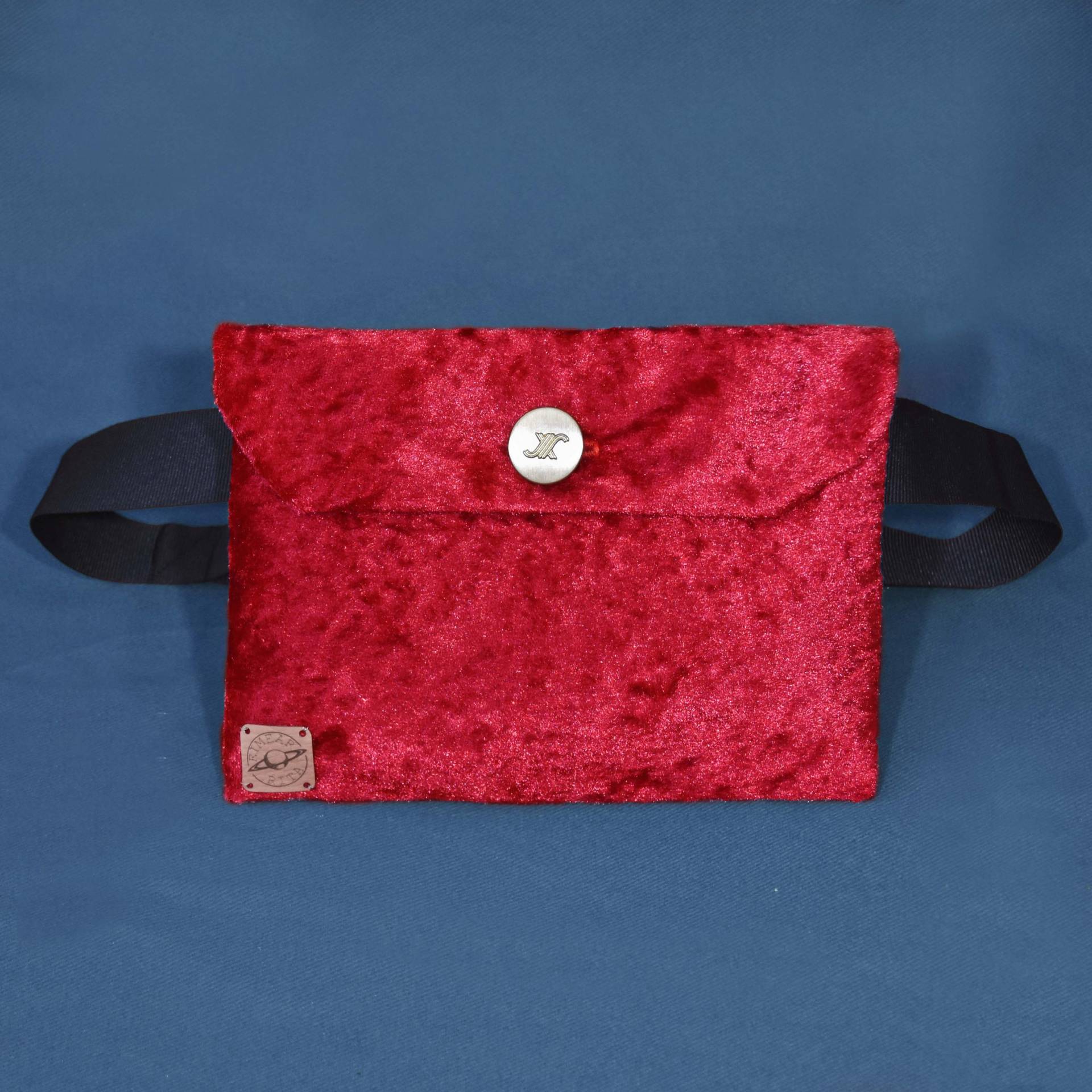 Roter Samt Handgemachte Gürteltasche, Bauchtasche, Geldgürtel, Reisegürtel, Hüfttasche, Waistbag, Backpacking, Festival, Recyceltes Material Roter Samt Handgemachte Gürteltasche, Bauchtasche, Geldgürtel, Reisegürtel, Hüfttasche, Waistbag, Backpacking, Festival, Recyceltes Material von EimearRita