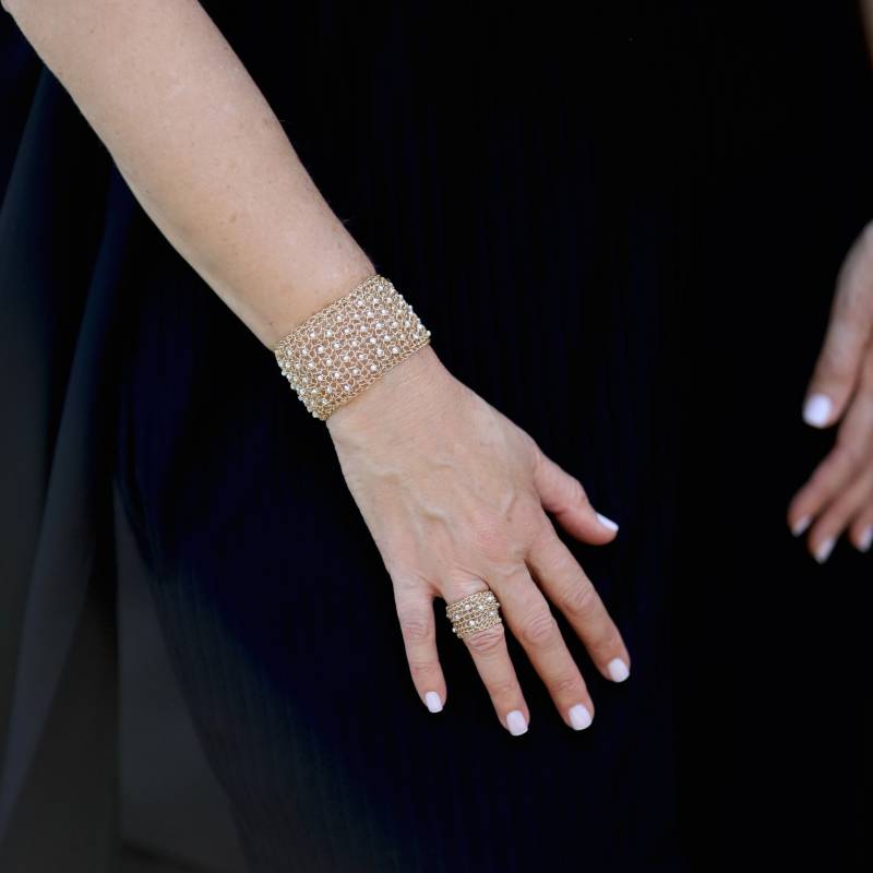 Goldperlen Breiter Ring, Großer Klobiger Statement-Ring, Weitbandring, Mesh-Ring, Einzigartiger Goldring, Geburtsstein, Boho-Stil von EinatSandbergJewelry