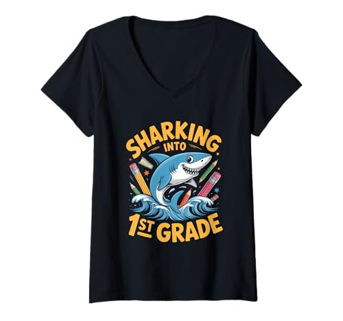 Damen Sharking Into 1st Grade Hai Einschulung 1 Klasse T-Shirt mit V-Ausschnitt Damen Sharking Into 1st Grade Hai Einschulung 1 Klasse T-Shirt mit V-Ausschnitt von Einschulung Hai 1 Klasse Schulkind Jungen
