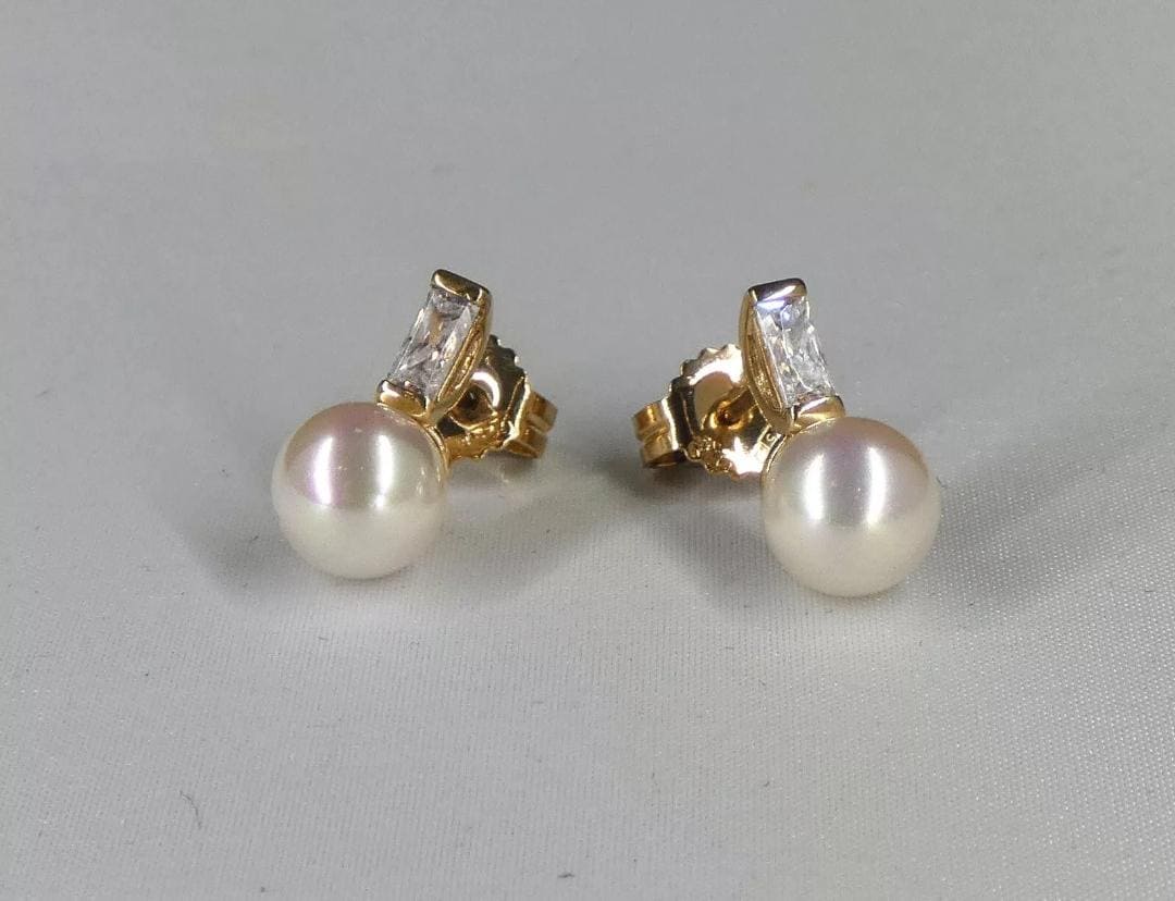 Ohrstecker 925/ - Silber Vergoldet Mit Zuchtperle + Zirkonia Ohrstecker 925/ - Silber Vergoldet Mit Zuchtperle + Zirkonia von EinzigartigesJuwel