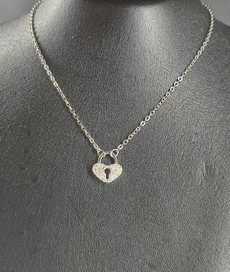 Swarovski Kette Mit Anhänger Schloss Zirkonia Swarovski Kette Mit Anhänger Schloss Zirkonia von EinzigartigesJuwel