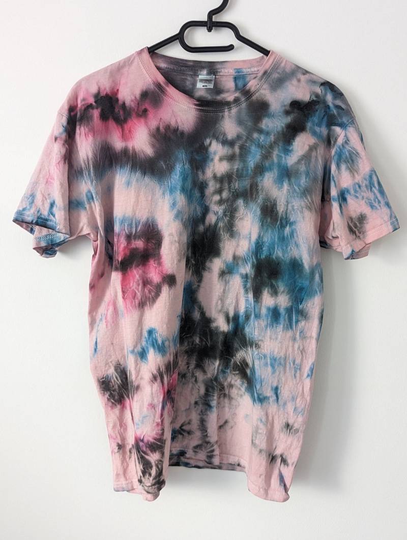Batik T-Shirt - " Mixed Unikat | Größe M Batik T-Shirt - " Mixed Unikat | Größe M von Eiskomitee