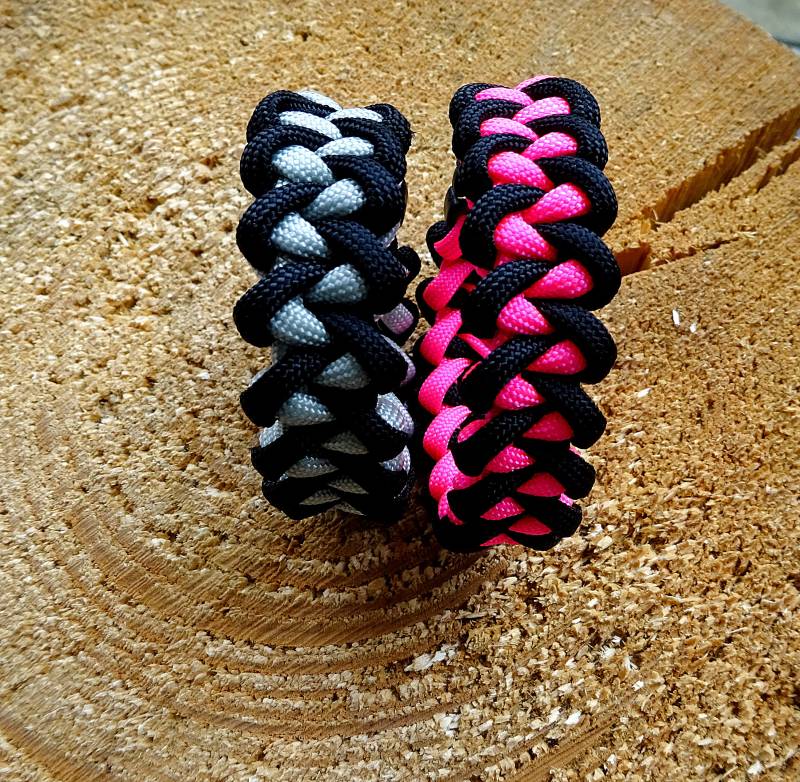 Breites Paracord Armband "Crossed" | Farbe Und Größe Passend Für Dich von Eiskomitee