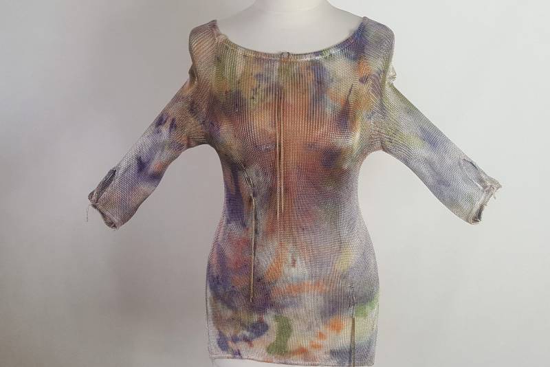 Handbemalter Pullover Aus Viskoseseide Mit Verstellbarem Raglanausschnitt. Batikpullover 3/4-Ärmeln von EkoLniano