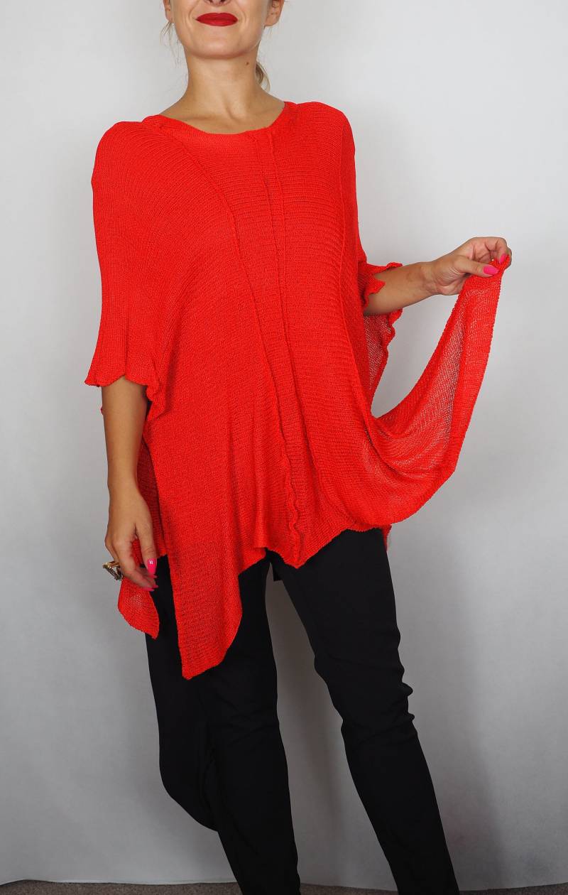 Rotes Zweiteiliges Set Mit Tunika, Tunika Und Poncho, Poncho in Rot, Viskose-strickset von EkoLniano