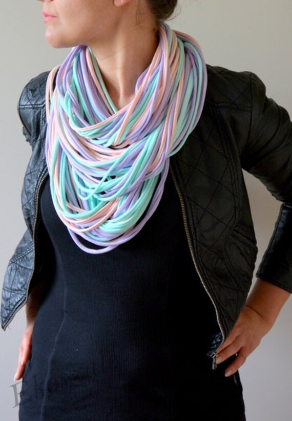 Die Strickkette Aus 100% Baumwolle, Pastellfarben, Streifen, Loop, Rundschal, Mitnz, Lila von Ekoszale