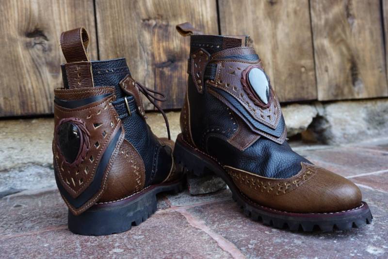 Handmade For Life Revolverheld Stiefel von ElGatoMontes