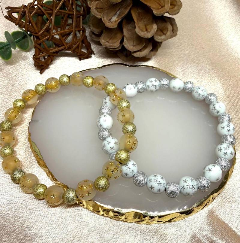 Weihnachtsarmband Gold/Acrylperlen Weiß Silber Armband Damen Winterschmuck Weihnachtsgeschenk Festlicher Schmuck Xmas von ElJeyDIY