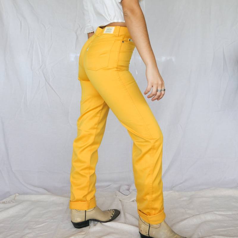 Vintage 1970S Gelbe Levi's Jeans Hoch Taillierte Slim Fit | 66-70 cm von ElaNavegaStore