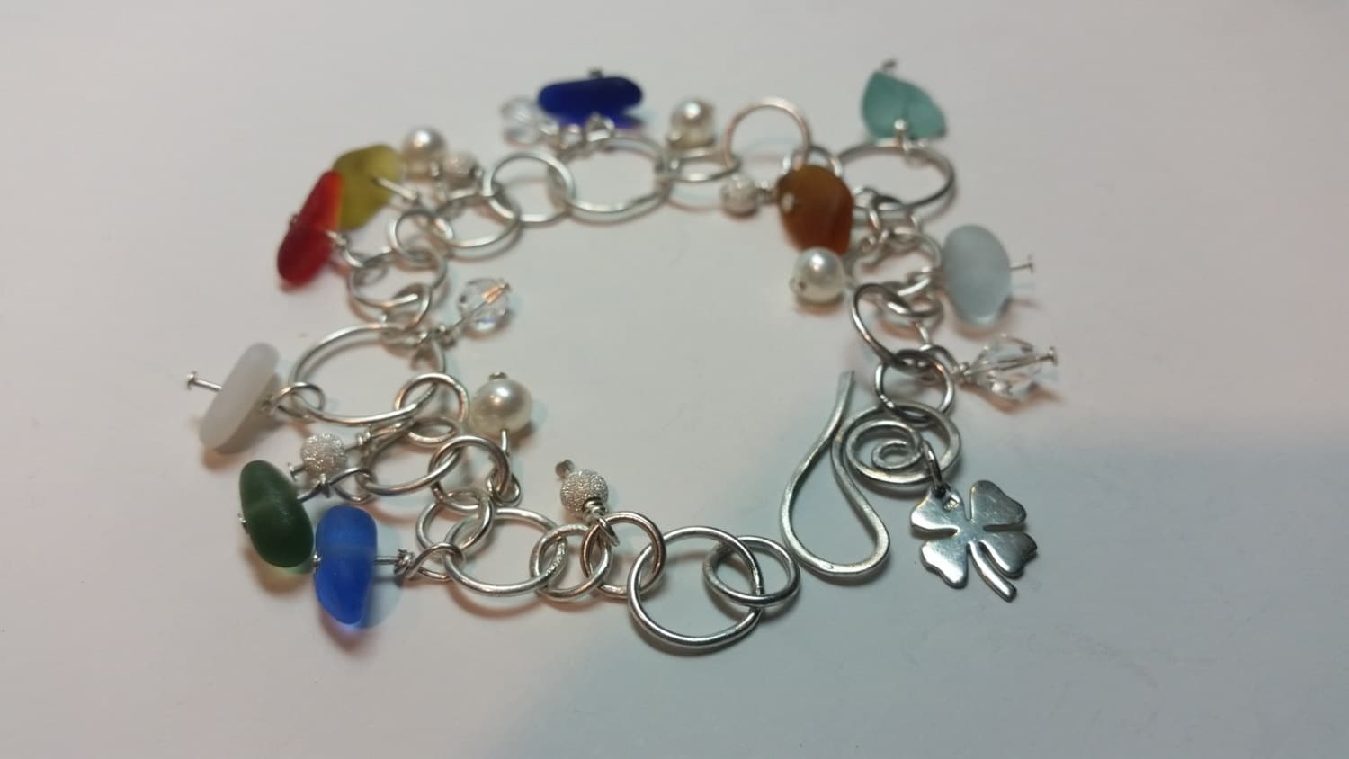 Seeglas Armband, Schmuck, Charm Geschenk Für Sie, Sterling Silber Strand Glas Armband von ElaSeaGlassJewelry