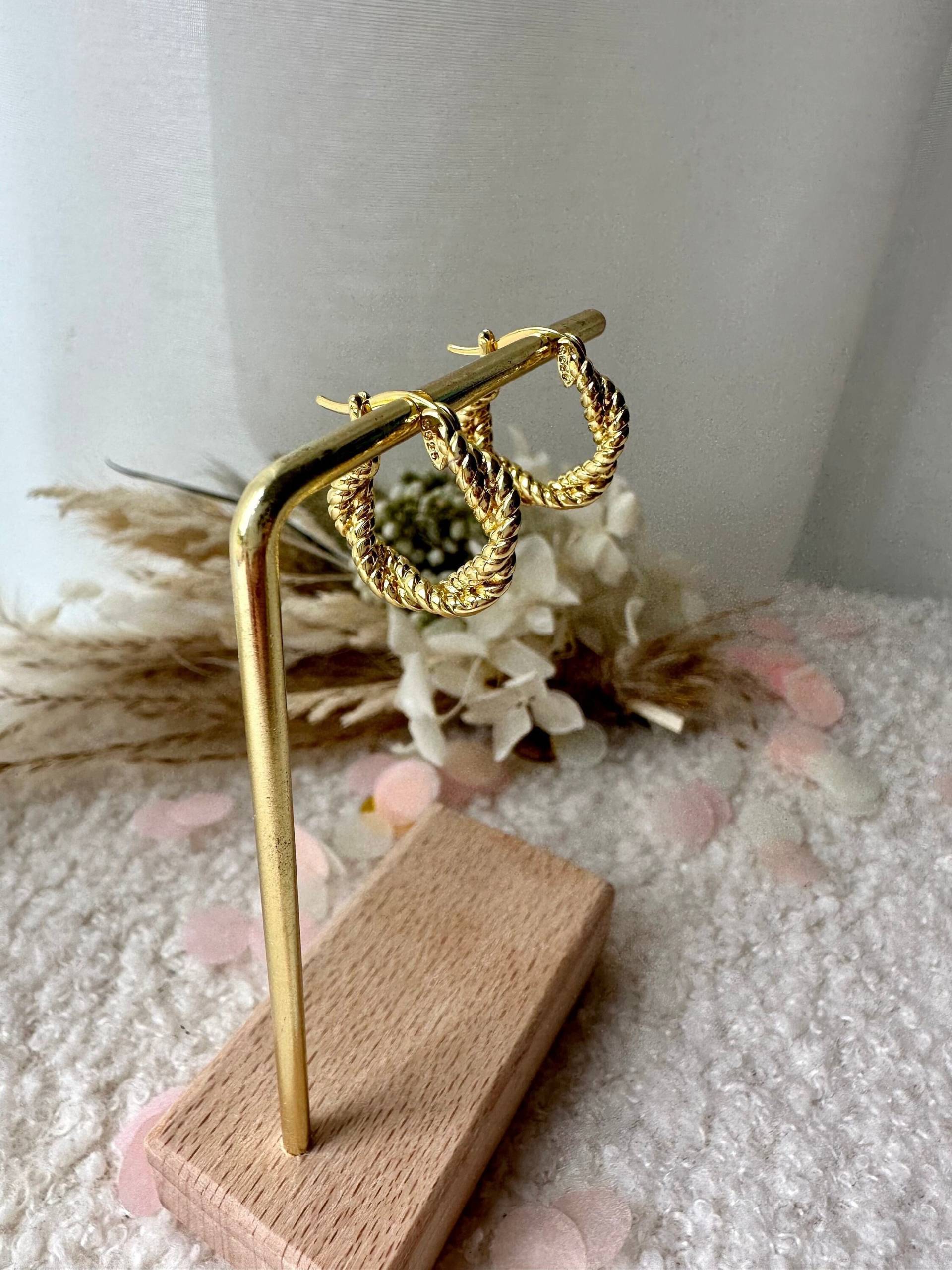 Goldene Twist-Creolen - Chunky Ohrringe Elegant & Vielseitig Geschenk Für Sie Goldene Twist-Creolen - Chunky Ohrringe Elegant & Vielseitig Geschenk Für Sie von Elaaron