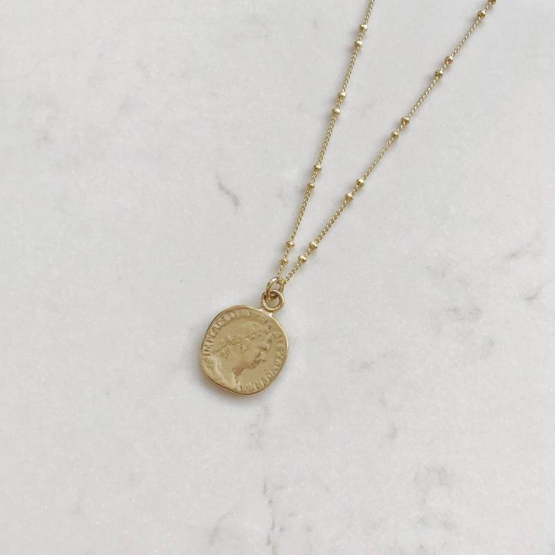 Zierliche Antike Münze Medaillon Anhänger Halskette von Elanistudio