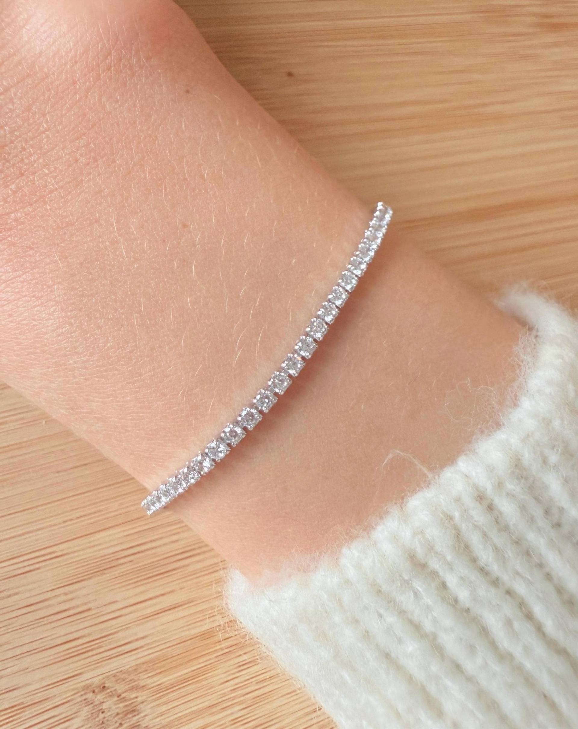 Rinntin Brillant Tennis Bracelet - S925 Sterling Silver With Zircon Stones, Adjustable 6.5-8.5 In von ElanovaJewelry