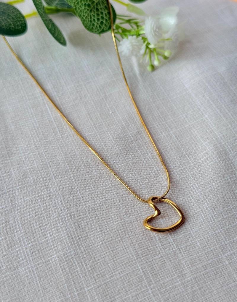 Heart Necklace - Charm Necklace, Gift For Her, Minimalist Jewelry, Dainty Minimal Pendant Gift Girlfriend von ElanovaJewelry