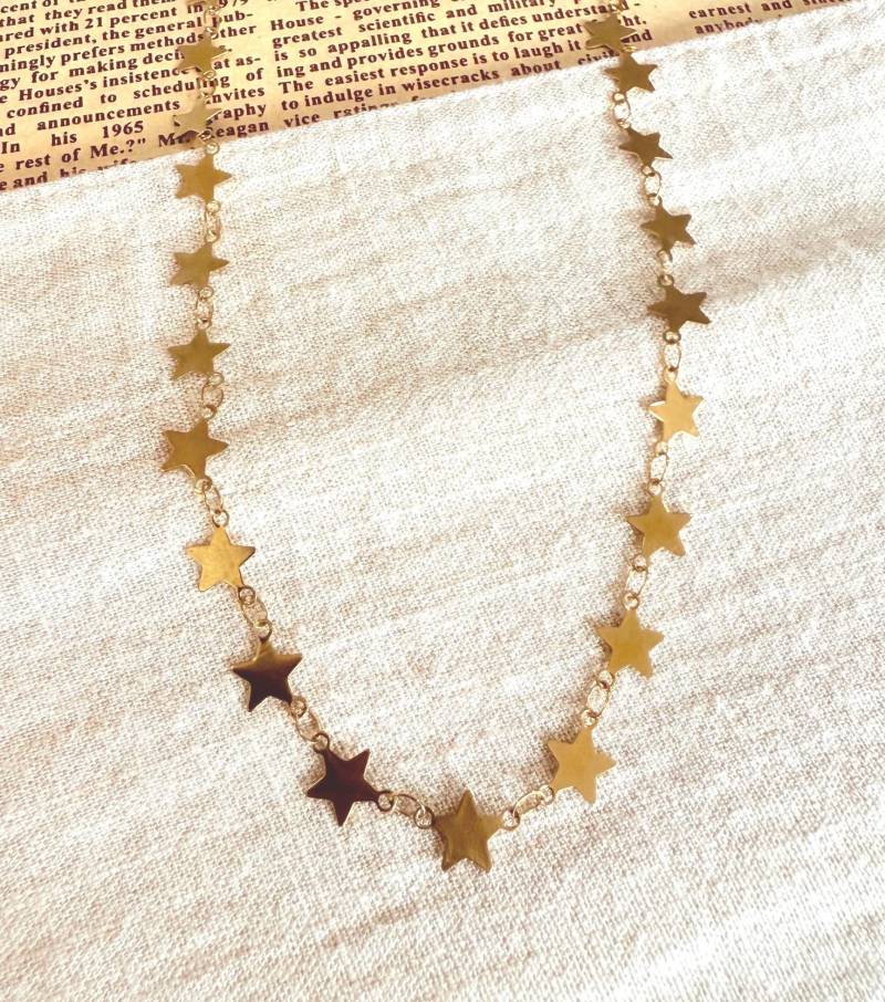 Star Chain Necklace For Women, Dainty Necklaece, Stainless Steel Women von ElanovaJewelry