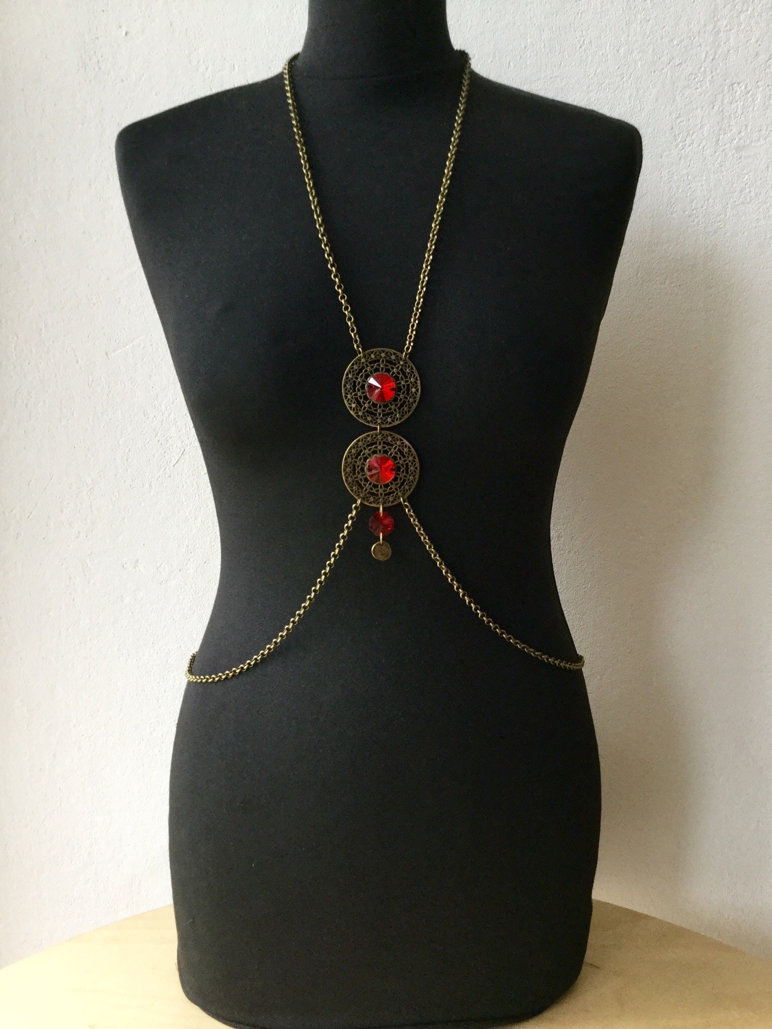 Sommer, Körperkette, Handgemachte Körperschmuck, Kristall Halskette, Silber Bodychain Sommer, Körperkette, Handgemachte Körperschmuck, Kristall Halskette, Silber Bodychain von ElbazardeKali