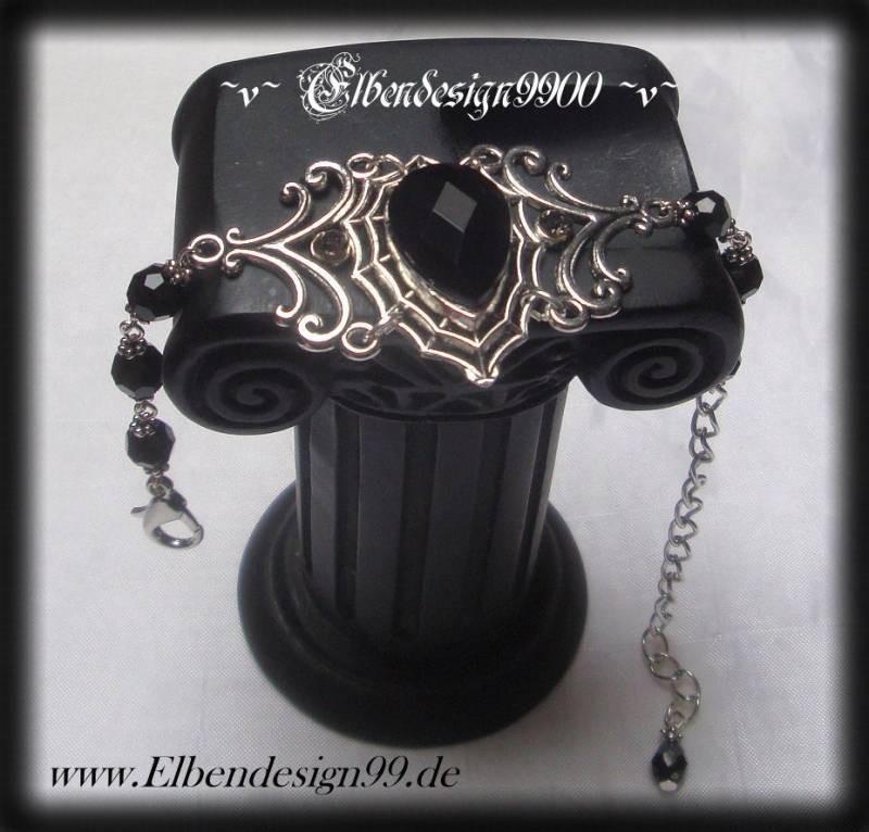 Armband ~Arachnea~ Schwarz Spinnennetz Wicca Pagan Hexe Kristall Göttin Spinne Gothic Armschmuck von Elbendesign99