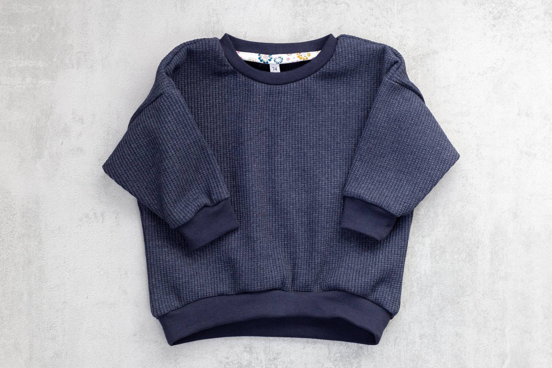 Oversized Sweater | Pullover Für Kinder Aus Waffeljersey in Blau Geschenk Schlicht Ohne Aufdruck Oversized Sweater | Pullover Für Kinder Aus Waffeljersey in Blau Geschenk Schlicht Ohne Aufdruck von Elbgarn