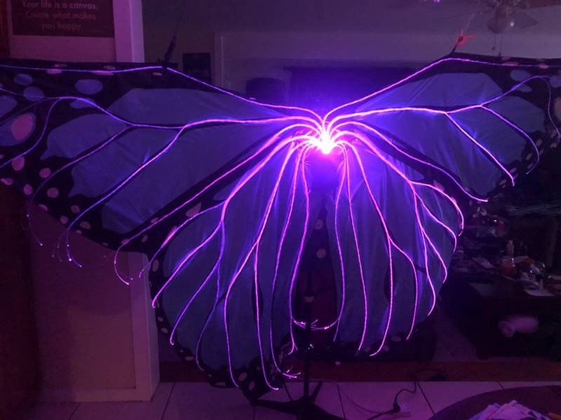 Blaues ~Fiber Optic Monarchfalter Flügel Cape von ElectricDivaCreation