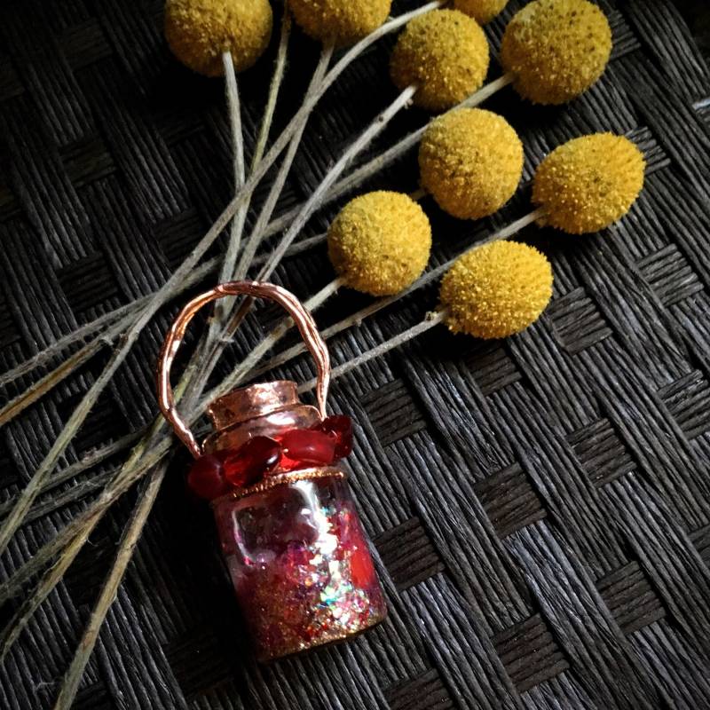 Liebetrank Flasche Anhänger | Kupfer Elektrogeformte Halskette von ElectroAlchemy