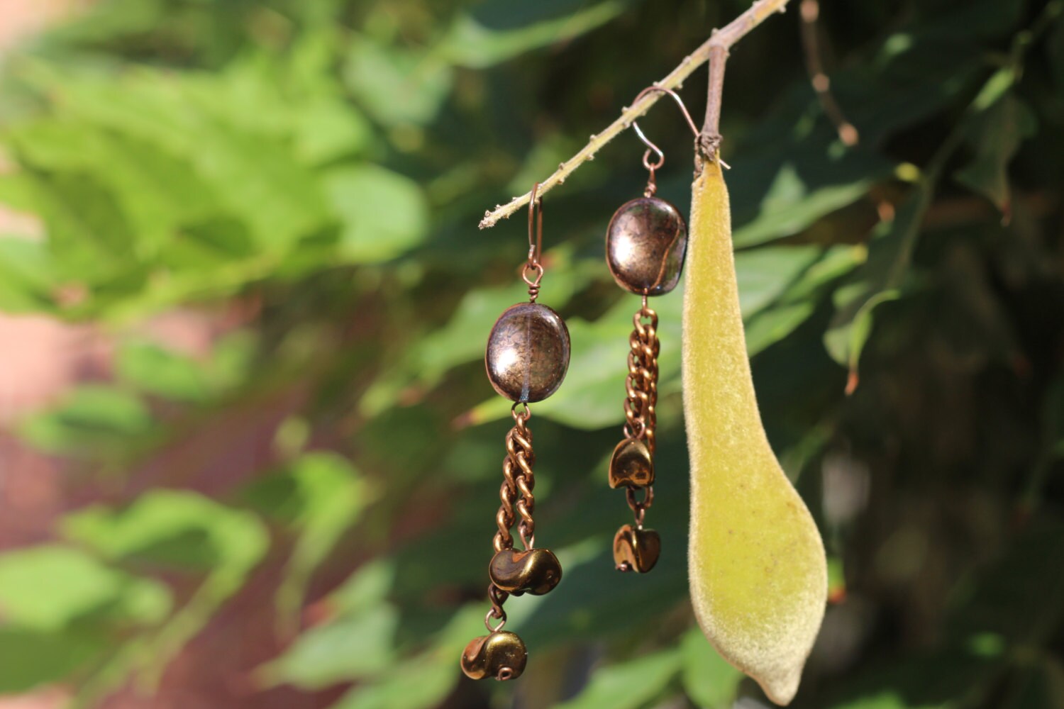 Anhänger Ohrringe Mit Bronzekette Und Goldbraunen Glasperlen, Handgefertigt Einzigartig, Nickelfrei Anhänger Ohrringe Mit Bronzekette Und Goldbraunen Glasperlen, Handgefertigt Einzigartig, Nickelfrei von ElefantinoBlu