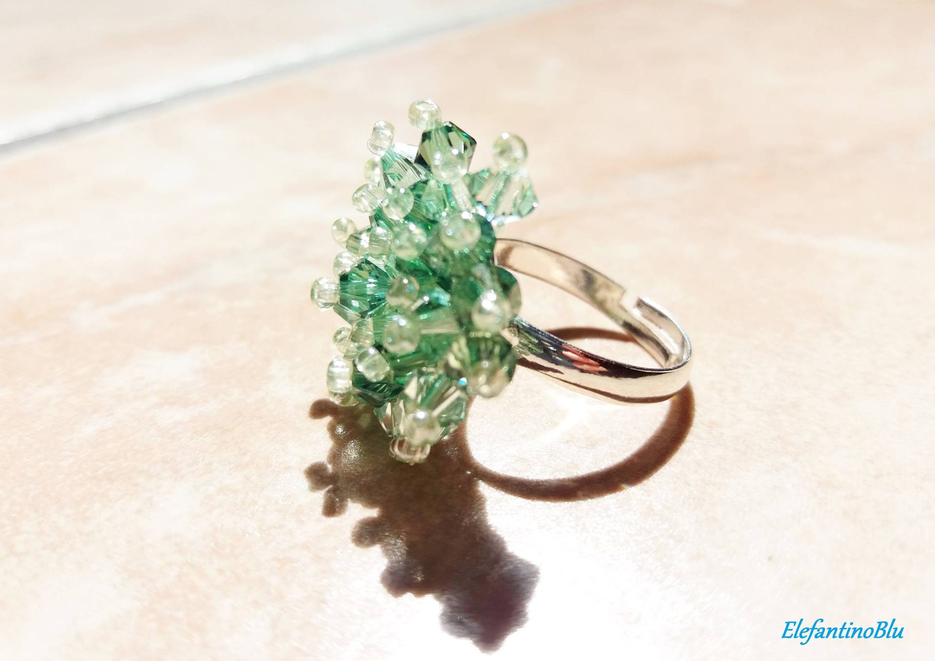 Grüne Swarovski Kristall Ring Verstellbaren Cluster, Geschenk Für Sie, Einzigartige Handgemachte Nickelfrei Grüne Swarovski Kristall Ring Verstellbaren Cluster, Geschenk Für Sie, Einzigartige Handgemachte Nickelfrei von ElefantinoBlu
