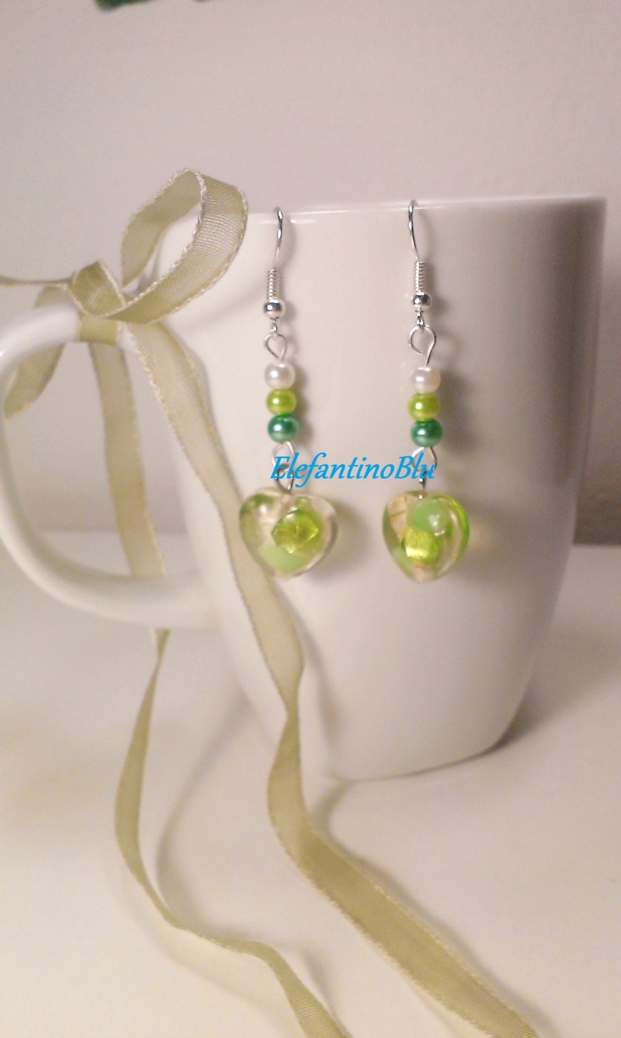 Grünes Herz Ohrringe Mit Perlen, Schmuck-Geschenk Für Ihr Weihnachtsgeschenk, Handgefertigt Und Einzigartig Mädchen, Frau, Nickel Frei von ElefantinoBlu