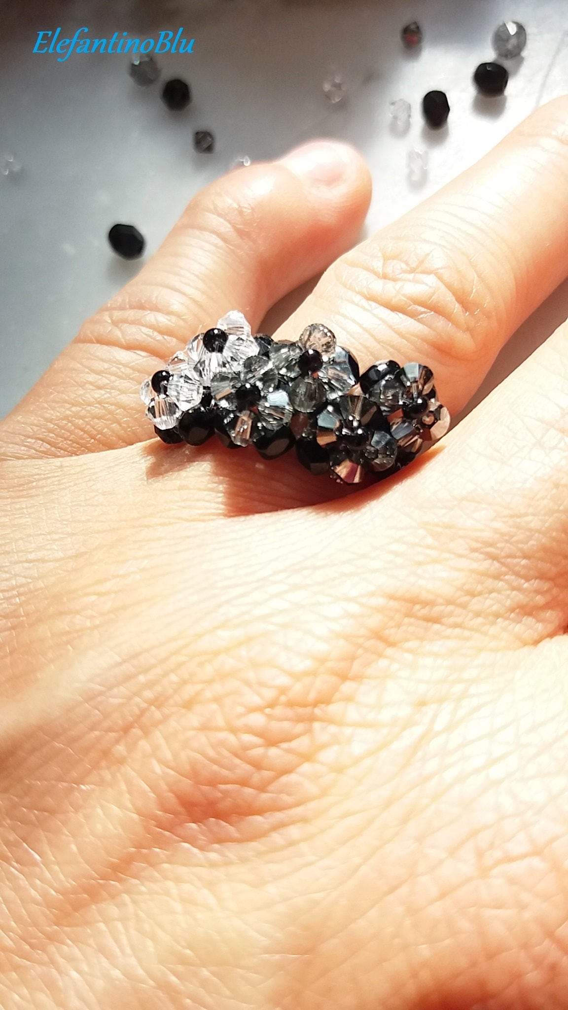 Swarovski Schwarz Grauen Ring, Verlobungsring, Jahrestag Geschenke, Schmuck Für Ihr Geschenk Sie, Einzigartige Handgemachte Nickelfrei Swarovski Schwarz Grauen Ring, Verlobungsring, Jahrestag Geschenke, Schmuck Für Ihr Geschenk Sie, Einzigartige Handgemachte Nickelfrei von ElefantinoBlu