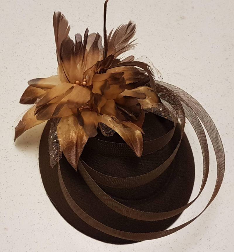 Brauner Fascinator, Fascinator 40Er 50Er Jahre Brauner Federhut von EleganceHatinator