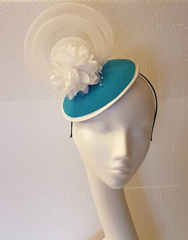 Fascinator, Blauer Hut Fascinator 40Er 50Er #blue&white Cocktailhut, Ascot Feder Blumenhut Fascinator, Blauer Hut Fascinator 40Er 50Er #blue&white Cocktailhut, Ascot Feder Blumenhut von EleganceHatinator