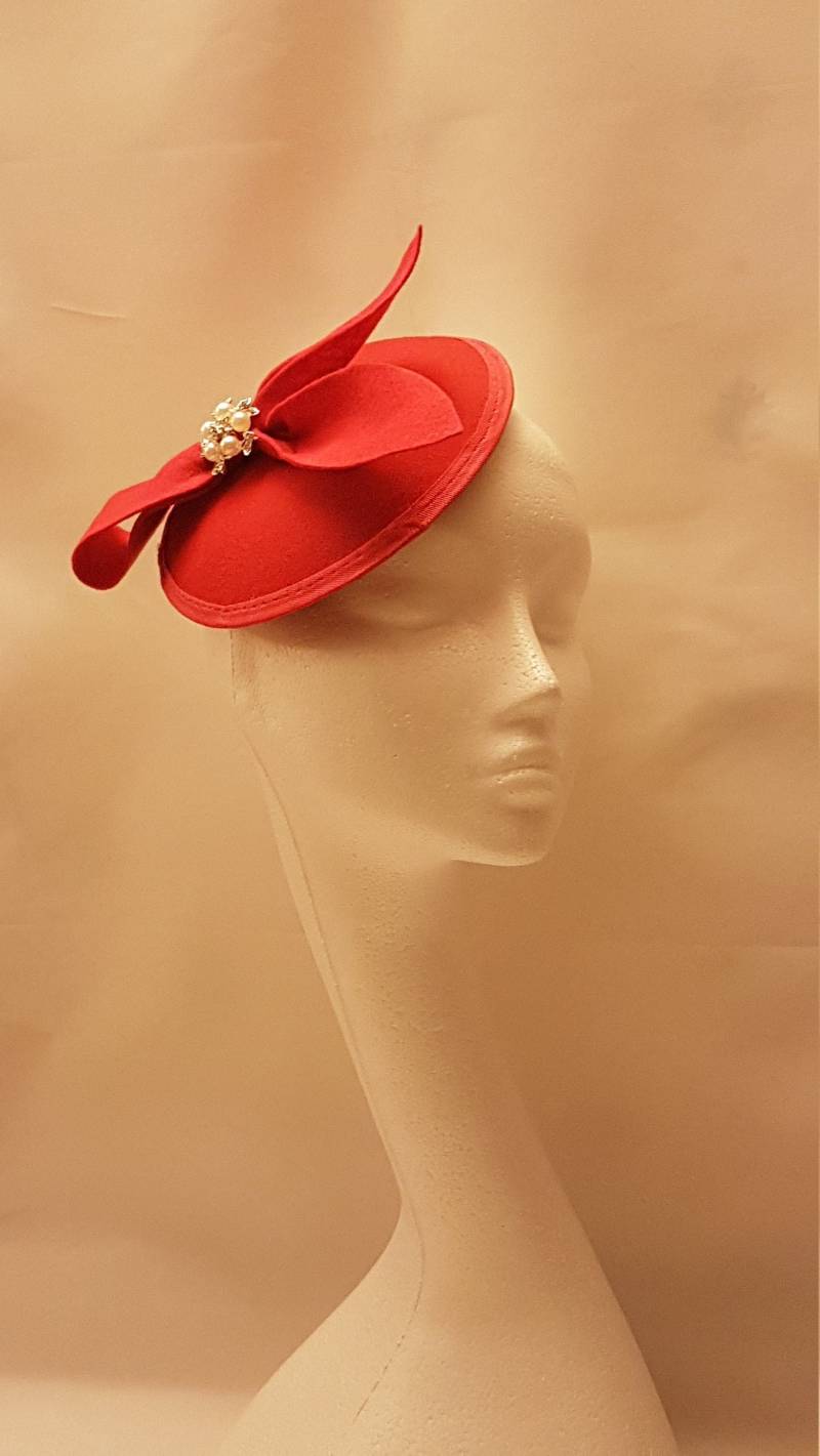 Fascinator Rot #rot Hochzeit, Filz Bogen Cocktailhut Fascinator, Kirche Hut Fascinator Rot #rot Hochzeit, Filz Bogen Cocktailhut Fascinator, Kirche Hut von EleganceHatinator