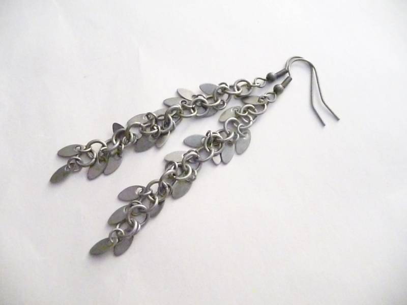 Silber Metall Ketten Ohrringe Unikate Schmuck Silber Metall Ketten Ohrringe Unikate Schmuck von Eleganceforyou