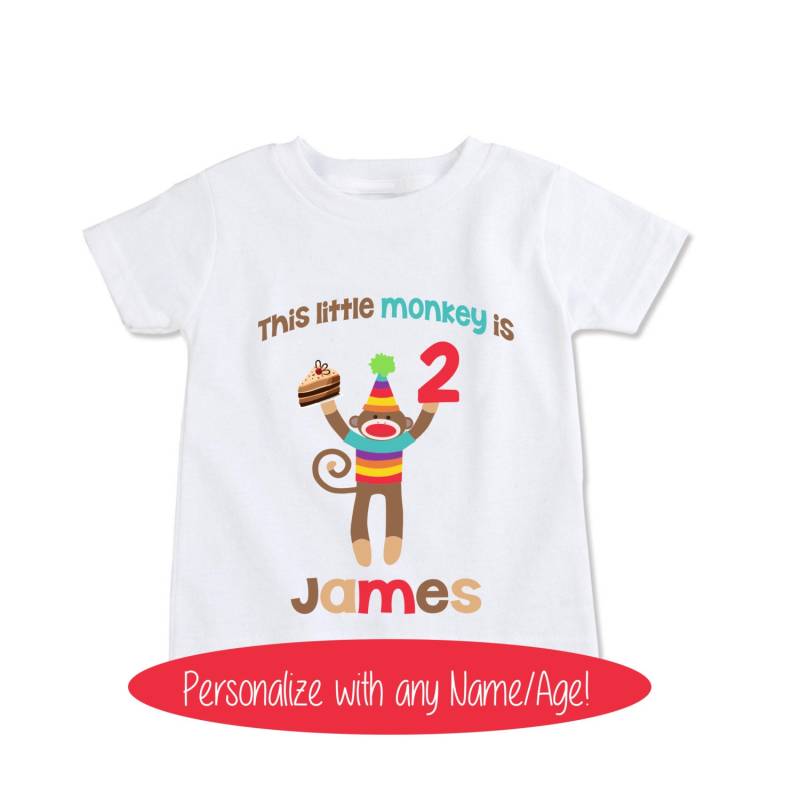 Persönliches Sock Monkey Shirt, Baby Kleinkind Boy Geburtstag Monkey-Thema Angepasst, Mit Namen Und Alter Kuchen | Ex-015 von ElegantByDesignCo