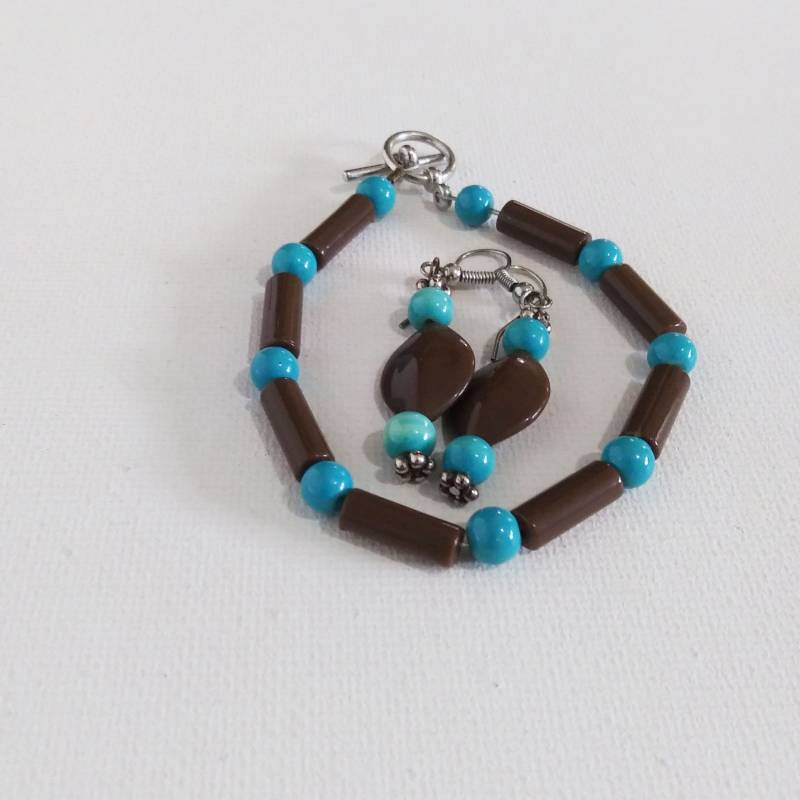 Türkis Und Braun Perlen Armband Ohrringe Set Türkis Und Braun Perlen Armband Ohrringe Set von ElegantHandmadeD