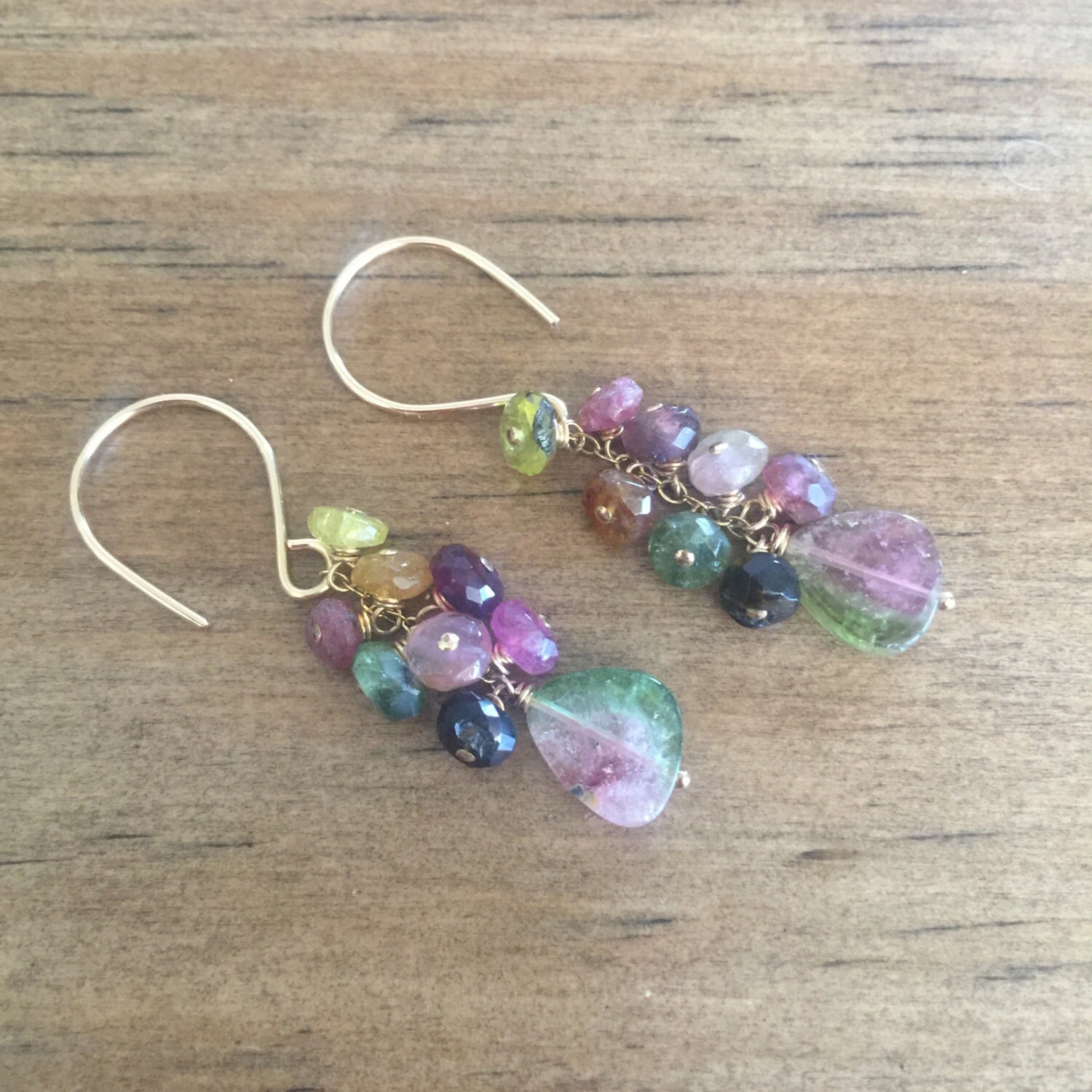 Gold Wassermelone Turmalin Cluster Ohrringe Gold Wassermelone Turmalin Cluster Ohrringe von ElegantSinJewelry