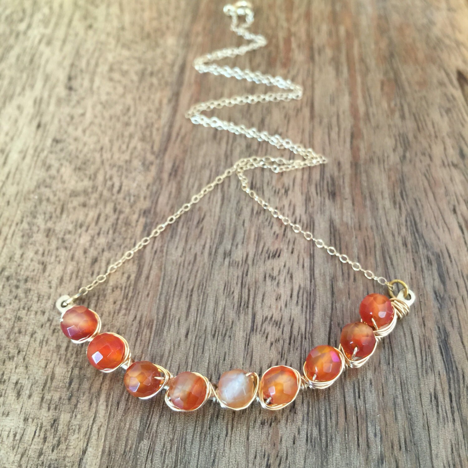 Natürliche Achat Draht Gewickelt Bar Halskette Natürliche Achat Draht Gewickelt Bar Halskette von ElegantSinJewelry