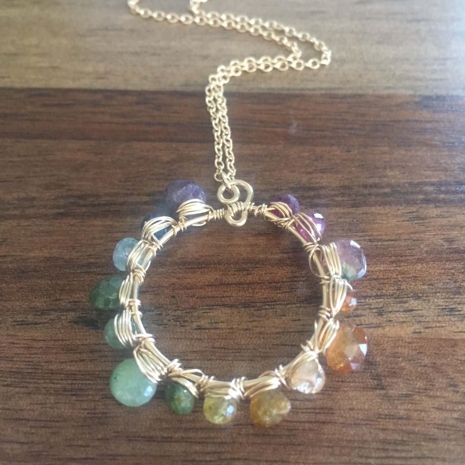 Wassermelone Turmalin Spiraldraht Gewickelt Anhänger Halskette - Gold Wassermelone Turmalin Spiraldraht Gewickelt Anhänger Halskette - Gold von ElegantSinJewelry