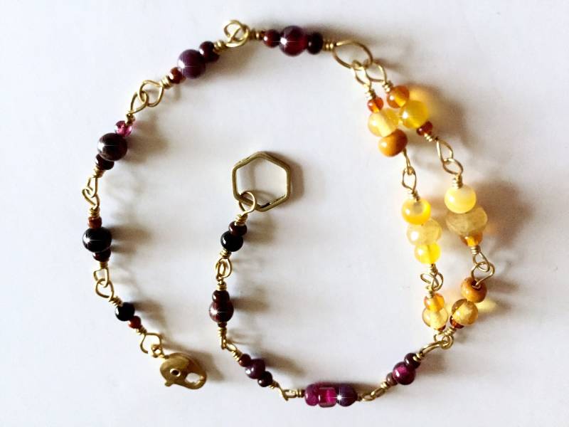 Gelbes Armband, Perlen Gelb, Zierliche Perlen, Wiredwrapped Schmuck, Herbst Gelber Stein von ElegantSteamjewelry