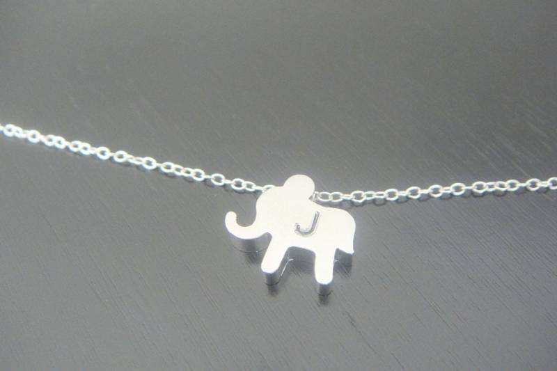 Double - Sided Sterling Silber Lucky Elefant Halskette Ohrringe Braut Brautjungfern Besonderer 300-Jährigen Geburtstag Weihnachten Monogram von ElegantSwan