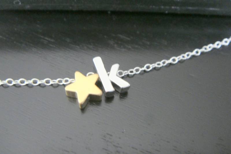 Kleinbuchstaben Sie Initial Collier, Alphabet Buchstaben Charm Halskette, Customed Name Kleine Star Personalisierte Namen Brief von ElegantSwan