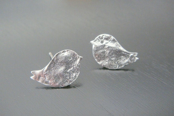 Natur Inspiriert Kleine Matt Gold Oder Silber Sterling Post Ohrringe von ElegantSwan