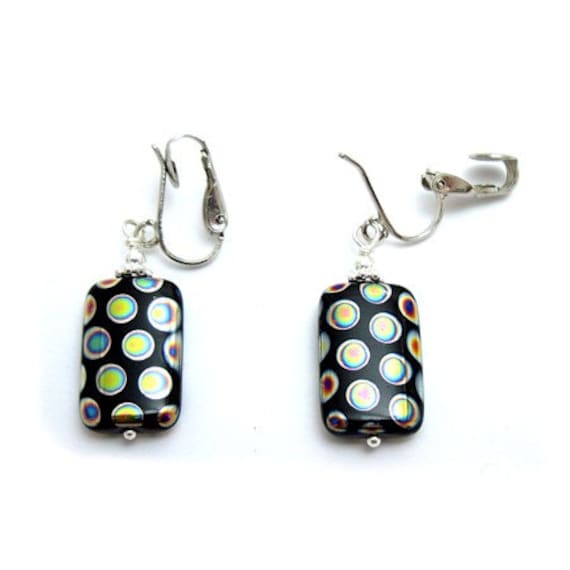 Glas Polka-Dot Pfau Rechteck Bead Clip-On | Oder Durchbohrte Baumeln Ohrringe von ElementsofDesignCA