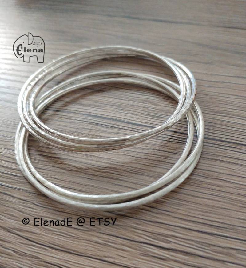 sterling Silber Rolling Gehämmerte 3 X 2 Mm Armband. Dreifach Ineinander Greifende Armreife Armband - Elenade von ElenadE