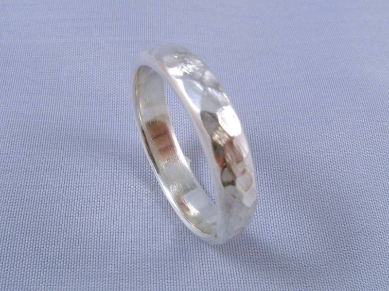 Gehämmerter Ehering Silberring Groß - Elenade von ElenadE