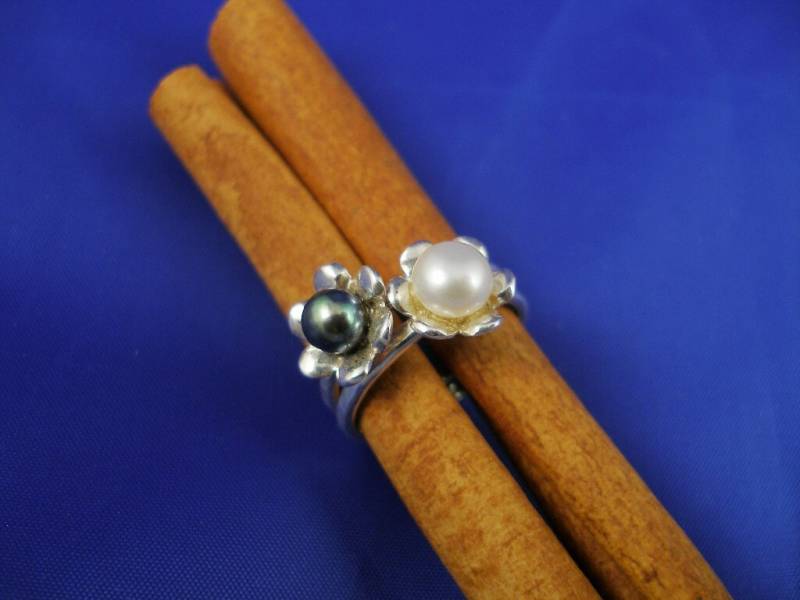 Perlen, Silber Ringe Stapeln. Blume Perlen - Elenade von ElenadE